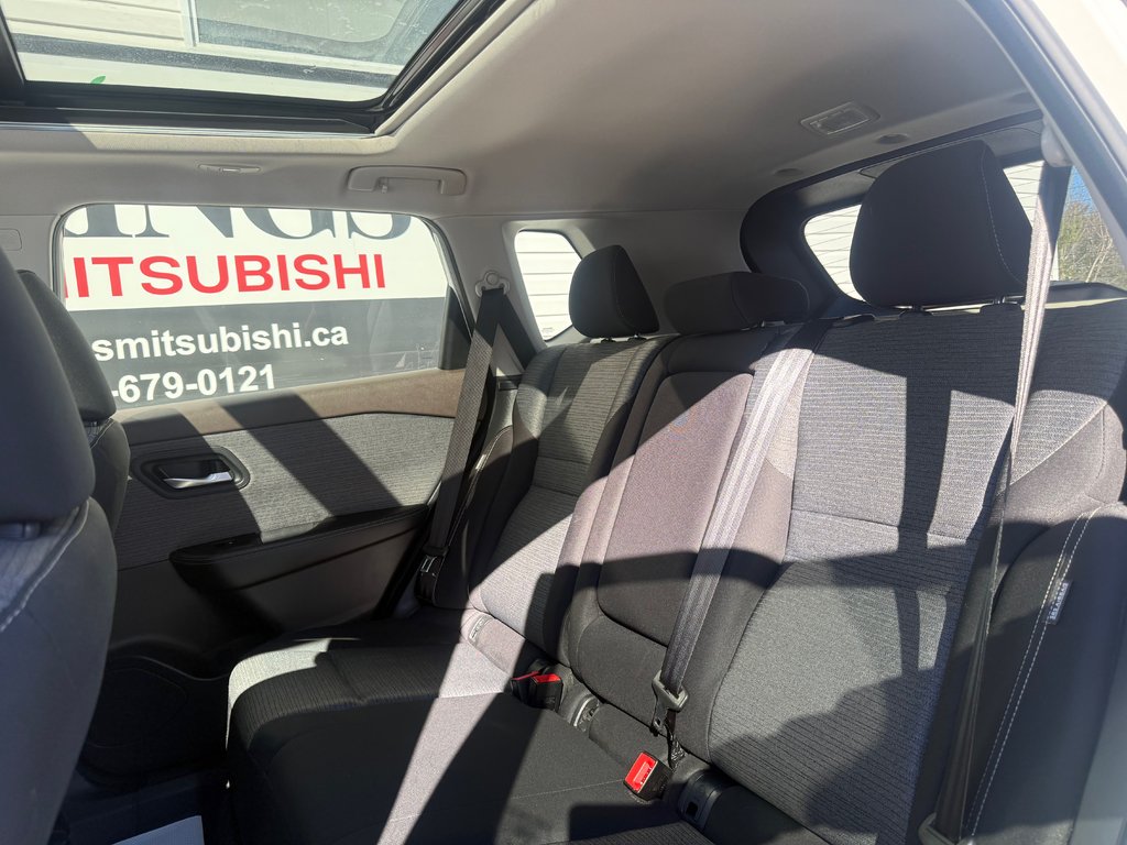 2021 Nissan Rogue SV, keyless entry, Remote Start, Bluetooth in COLDBROOK, Nova Scotia - 15 - w1024h768px