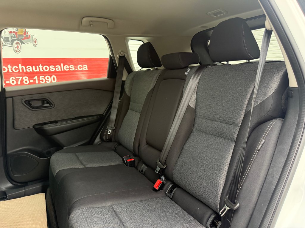 2021 Nissan ROGUE Sport, keyless entry, Cruise control, Bluetooth in COLDBROOK, Nova Scotia - 14 - w1024h768px