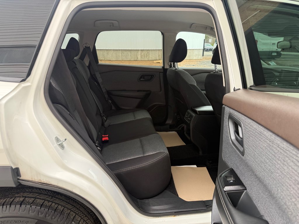 2021 Nissan ROGUE Sport, keyless entry, Cruise control, Bluetooth in COLDBROOK, Nova Scotia - 17 - w1024h768px