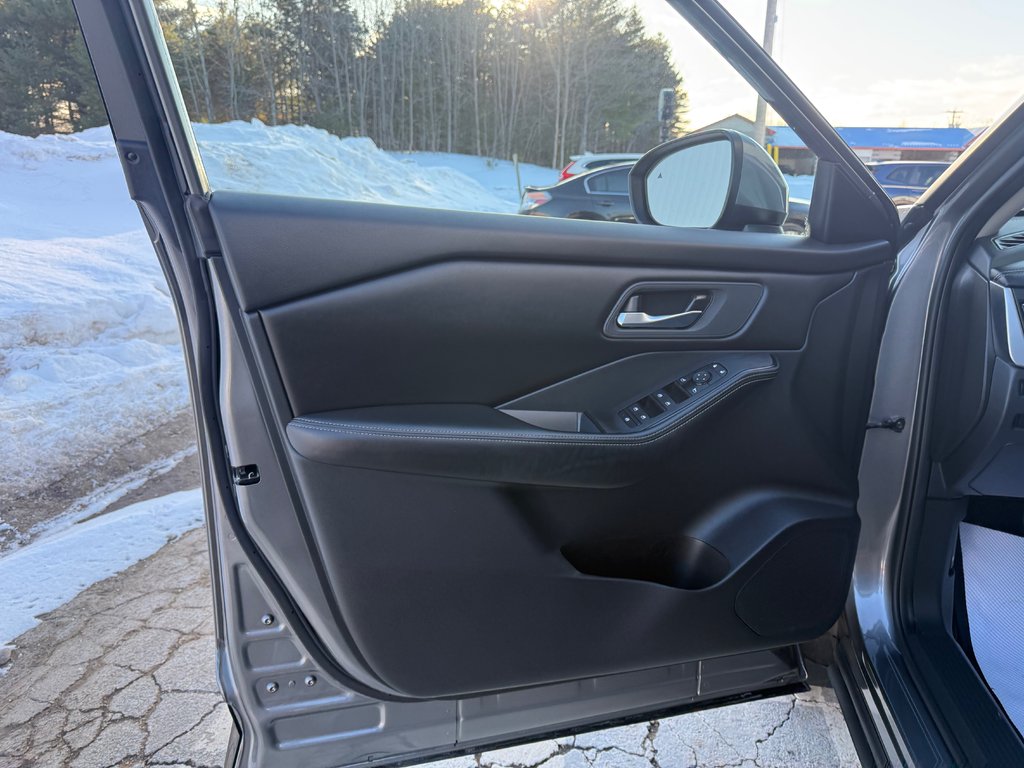 Nissan ROGUE SV Moonroof 2024 à Kentville, Nouvelle-Écosse - 7 - w1024h768px