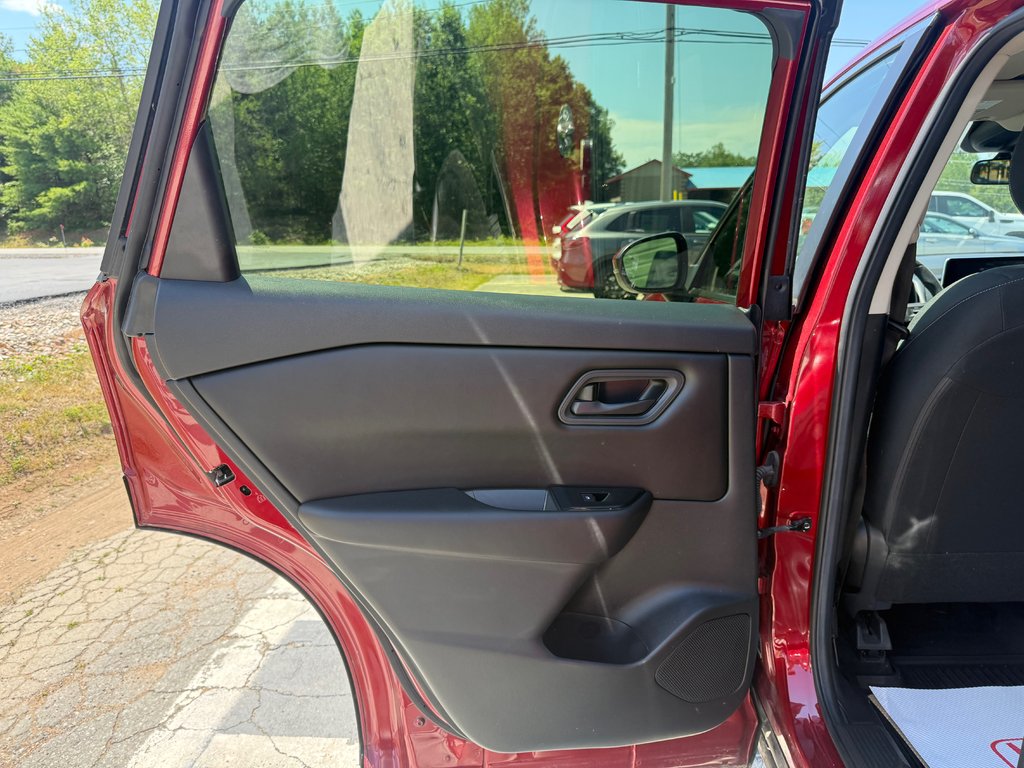 Nissan ROGUE SE, keyless entry, backup camera, Bluetooth 2024 à Kentville, Nouvelle-Écosse - 13 - w1024h768px
