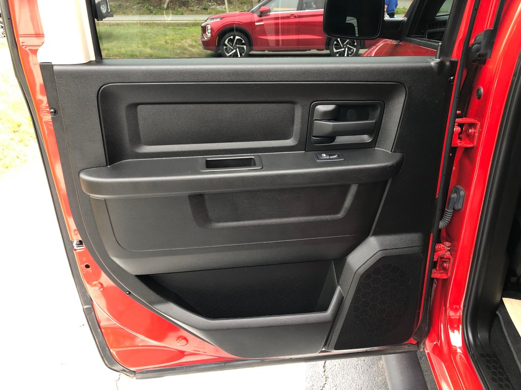 2019 Ram 1500 Classic Express - Reverse Camera, Handsfree in COLDBROOK, Nova Scotia - 17 - w1024h768px