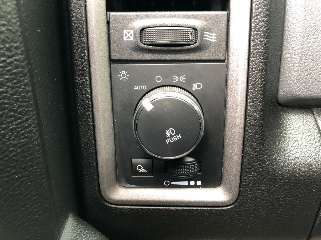 2019 Ram 1500 Classic Express - Reverse Camera, Handsfree in COLDBROOK, Nova Scotia - 8 - w1024h768px