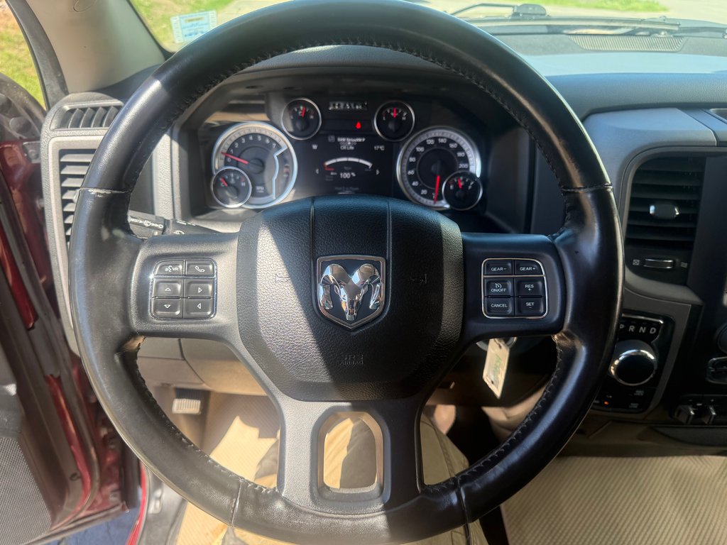 2019 Ram 1500 CLASSIC Express, keyless entry, Remote Start, Bluetooth in COLDBROOK, Nova Scotia - 10 - w1024h768px