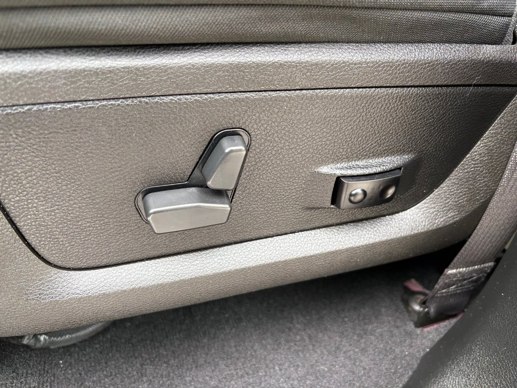 2021 Ram 1500 Classic Warlock - 4x4, sunroof, power and heated seats in COLDBROOK, Nova Scotia - 17 - w1024h768px