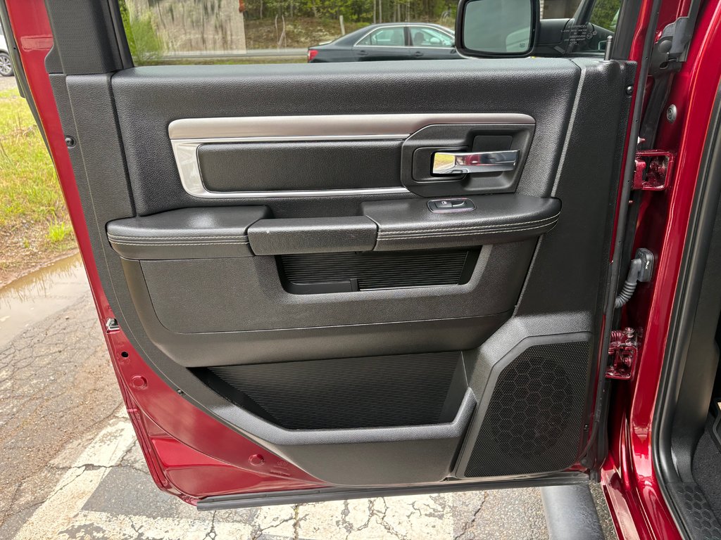 2021 Ram 1500 Classic Warlock - 4x4, sunroof, power and heated seats in COLDBROOK, Nova Scotia - 19 - w1024h768px