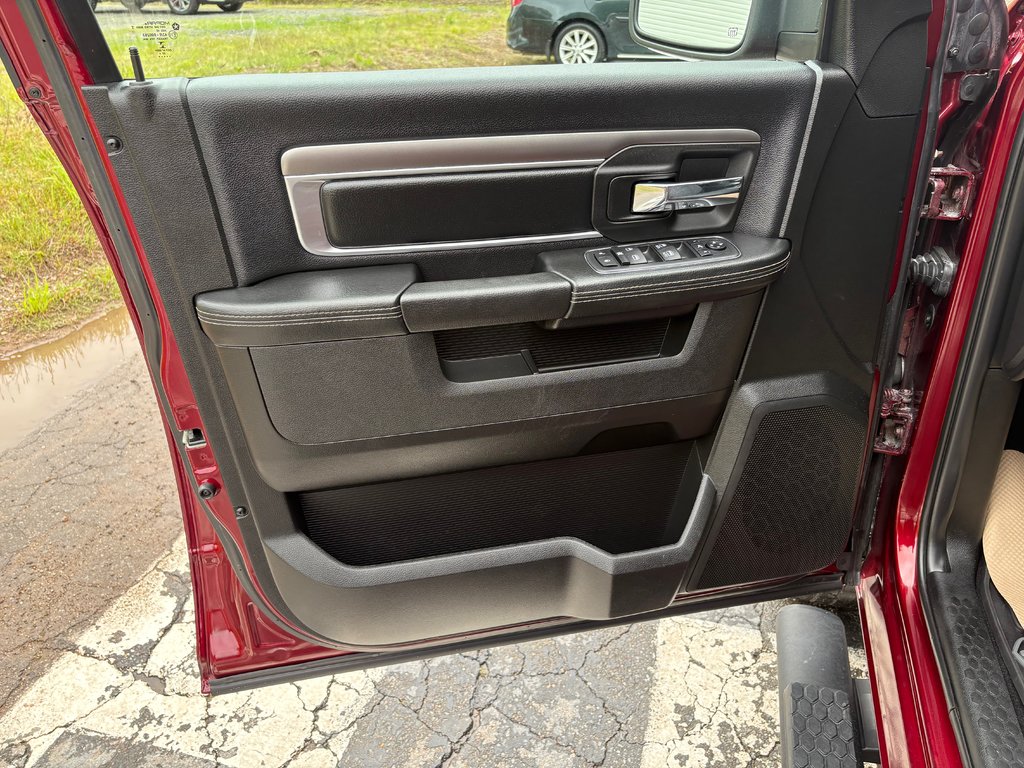 2021 Ram 1500 Classic Warlock - 4x4, sunroof, power and heated seats in COLDBROOK, Nova Scotia - 15 - w1024h768px