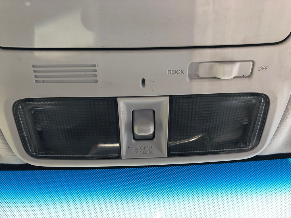 Subaru Forester LIMITED - cruise control, a/c, sunroof, cd player 2010 à Kentville, Nouvelle-Écosse - 14 - w1024h768px