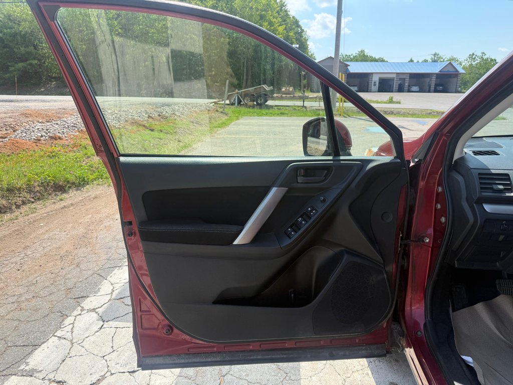 Subaru FORESTER premium, Keyless entry, MP3, Cruise control 2014 à Kentville, Nouvelle-Écosse - 7 - w1024h768px