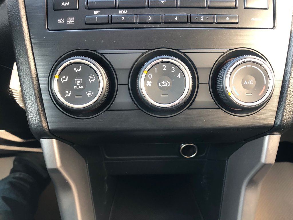 Subaru Forester - heated seats - all wheel drive - 2015 à COLDBROOK, Nouvelle-Écosse - 14 - w1024h768px