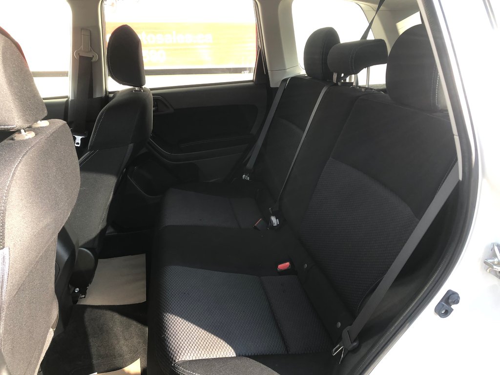 Subaru Forester - heated seats - all wheel drive - 2015 à COLDBROOK, Nouvelle-Écosse - 7 - w1024h768px