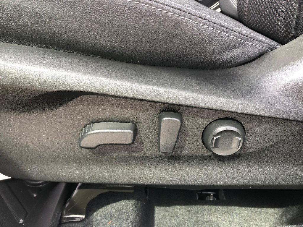 2022 Subaru Forester Touring- Sunroof, Reverse Camera,AWD, Heated Seats in COLDBROOK, Nova Scotia - 19 - w1024h768px