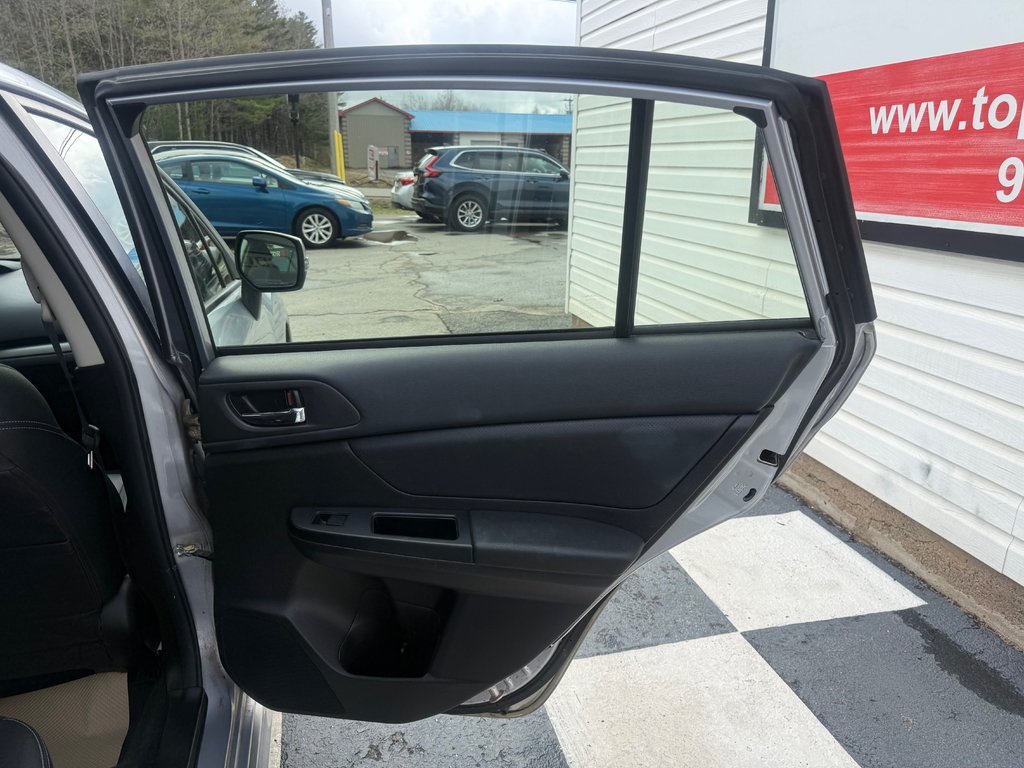 2014 Subaru IMPREZA 2.0i w/Limited Pkg, 5SPEED MANUAL, backup camera in Kentville, Nova Scotia - 18 - w1024h768px
