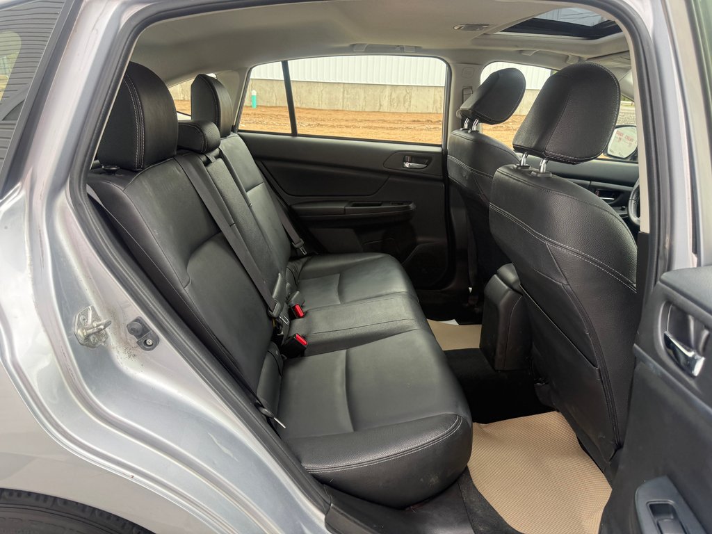 2014 Subaru IMPREZA 2.0i w/Limited Pkg, 5SPEED MANUAL, backup camera in Kentville, Nova Scotia - 19 - w1024h768px