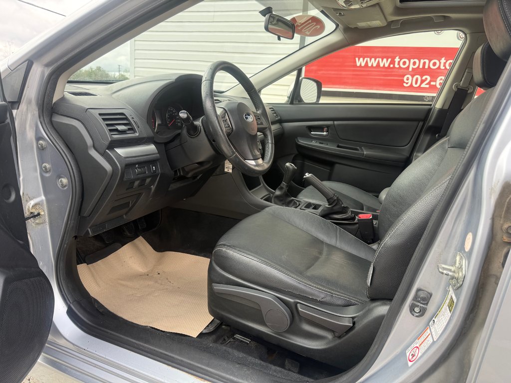 2014 Subaru IMPREZA 2.0i w/Limited Pkg, 5SPEED MANUAL, backup camera in Kentville, Nova Scotia - 9 - w1024h768px