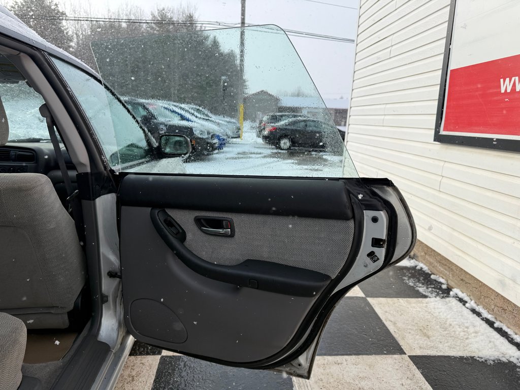 2002 Subaru LEGACY L in Kentville, Nova Scotia - 16 - w1024h768px