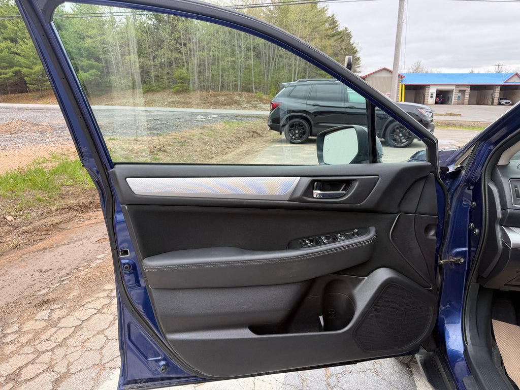 2016 Subaru OUTBACK 2.5I PREMIUM 2.5i w/Limited, keyless entry, Cruise control, BT in COLDBROOK, Nova Scotia - 7 - w1024h768px