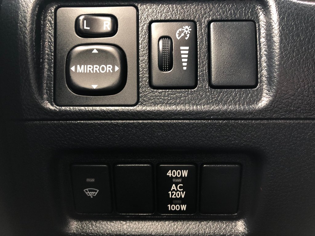 2019 Toyota 4Runner SR5 - Third Row Seating, Reverse Camera, Sunroof in Kentville, Nova Scotia - 12 - w1024h768px