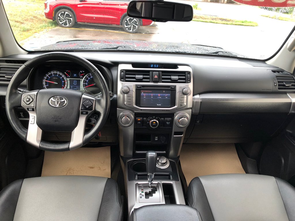 2019 Toyota 4Runner SR5 - Third Row Seating, Reverse Camera, Sunroof in Kentville, Nova Scotia - 9 - w1024h768px