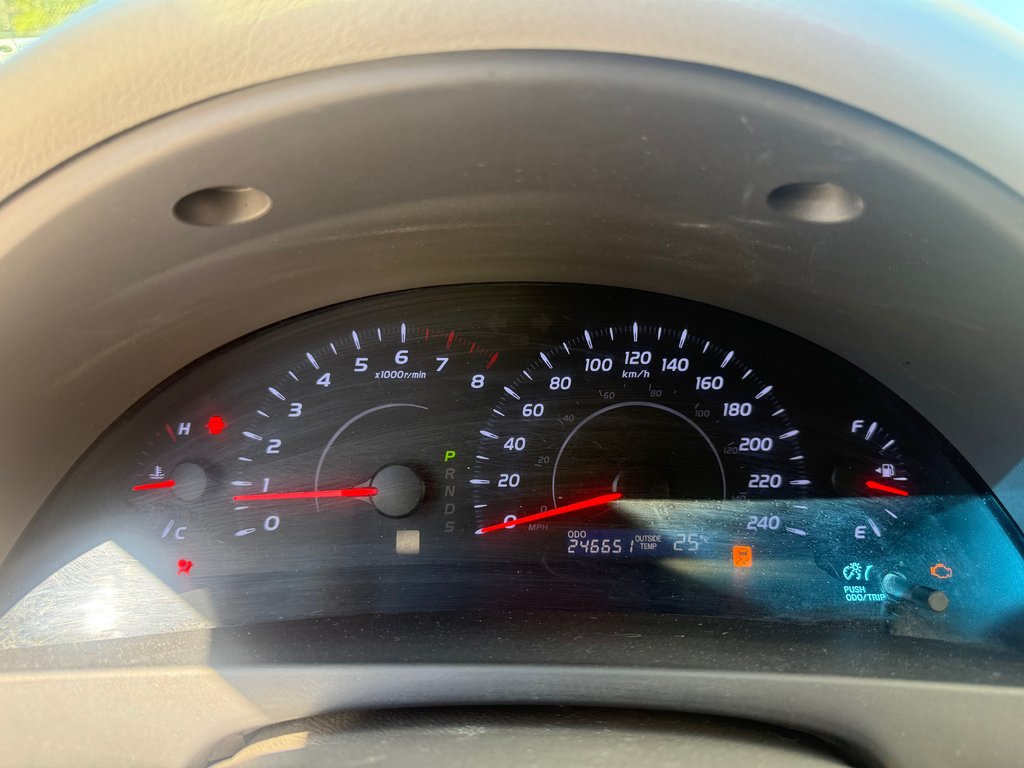 2010 Toyota CAMRY/SE/LE/XLE LE, keyless entry, Cruise control, MP3 in Kentville, Nova Scotia - 11 - w1024h768px