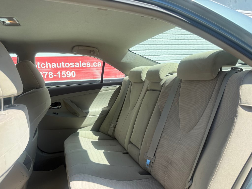 2010 Toyota CAMRY/SE/LE/XLE LE, keyless entry, Cruise control, MP3 in Kentville, Nova Scotia - 14 - w1024h768px