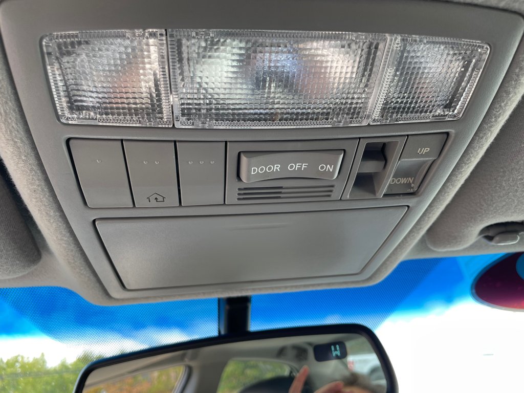 Toyota Camry CD PLAYER, A/C 2009 à COLDBROOK, Nouvelle-Écosse - 12 - w1024h768px