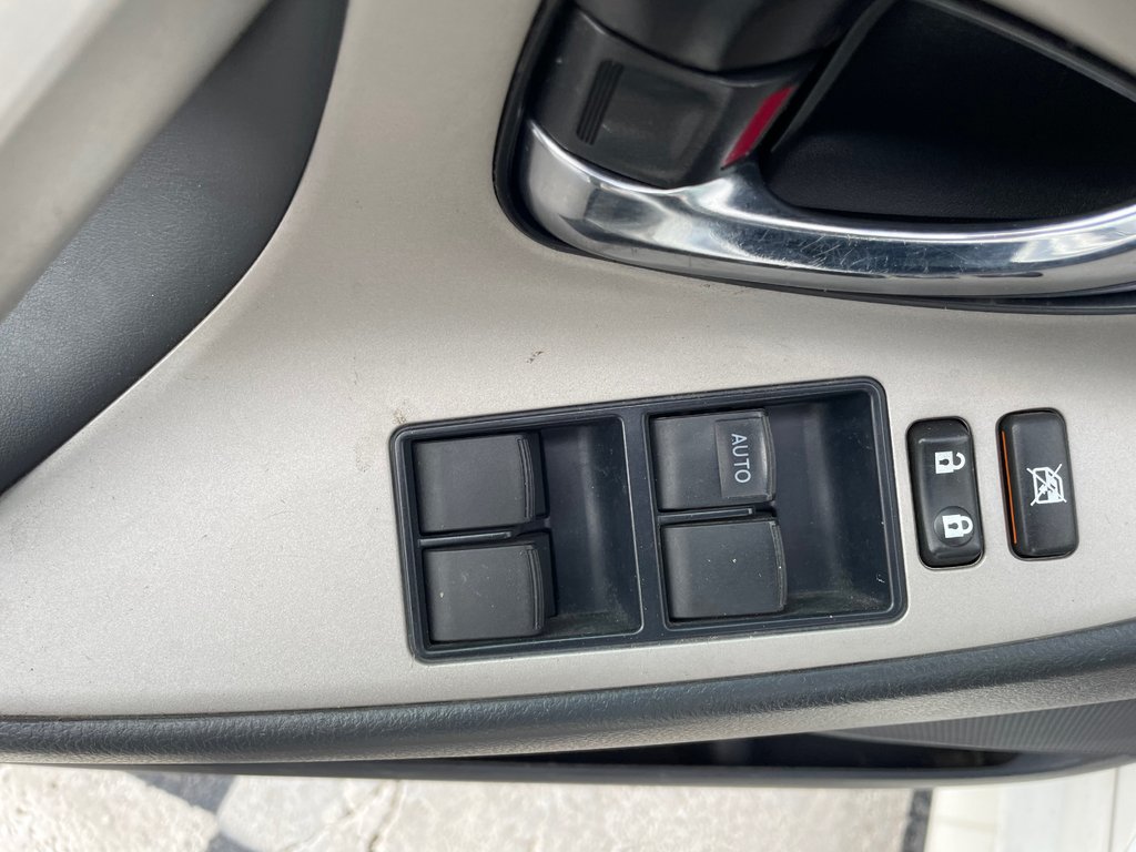 Toyota Camry CD PLAYER, A/C 2009 à COLDBROOK, Nouvelle-Écosse - 8 - w1024h768px