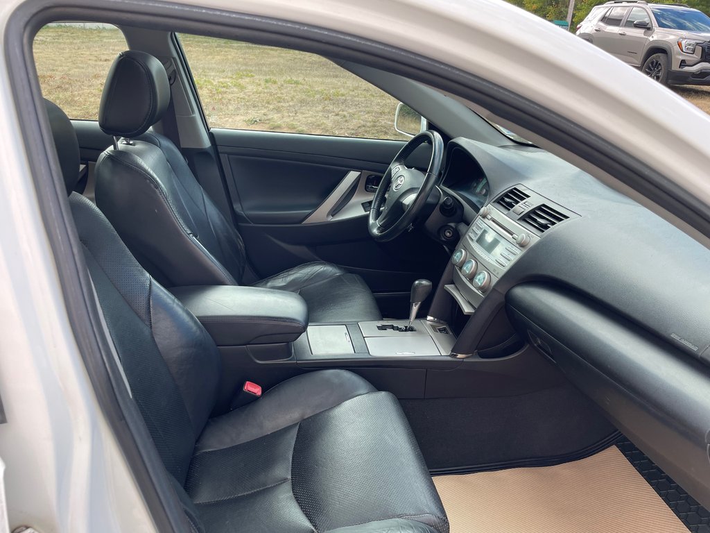 Toyota Camry CD PLAYER, A/C 2009 à COLDBROOK, Nouvelle-Écosse - 22 - w1024h768px