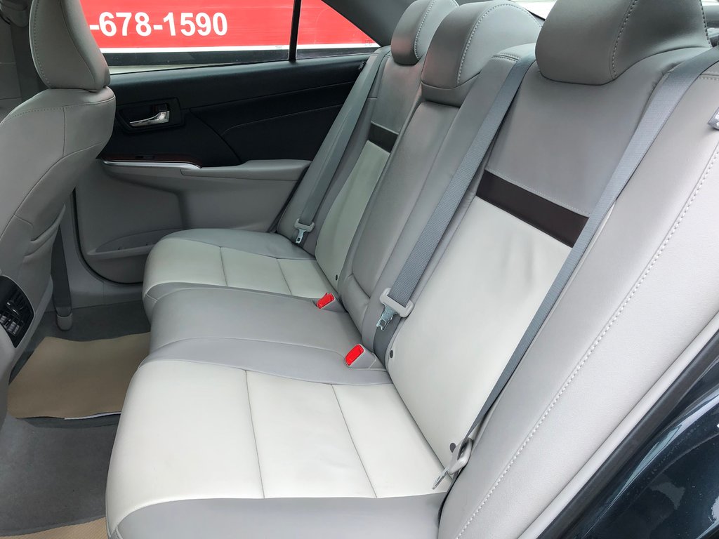 2014 Toyota Camry XLE- Full leather, Heated seats, Sunroof in Kentville, Nova Scotia - 20 - w1024h768px