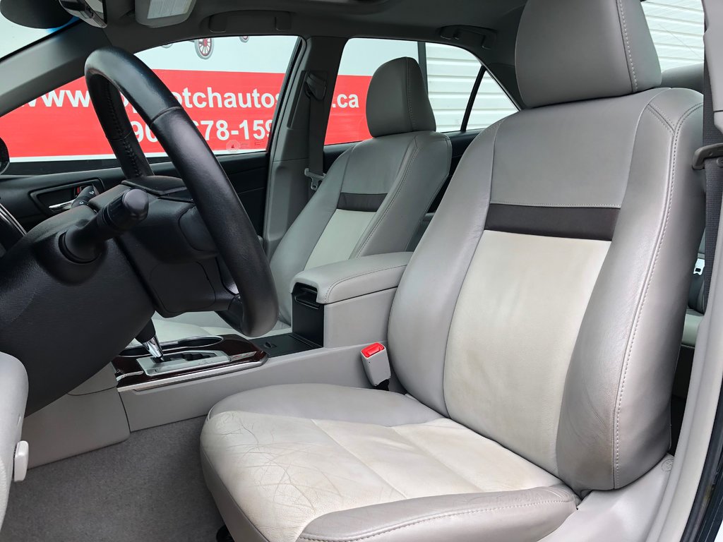 2014 Toyota Camry XLE- Full leather, Heated seats, Sunroof in Kentville, Nova Scotia - 17 - w1024h768px
