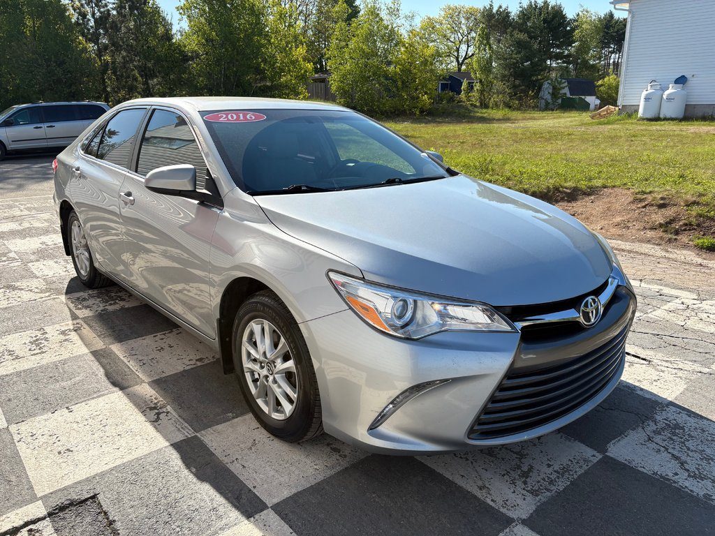 2016 Toyota Camry LE - hands free, cruise control, reverse camera in Kentville, Nova Scotia - 3 - w1024h768px