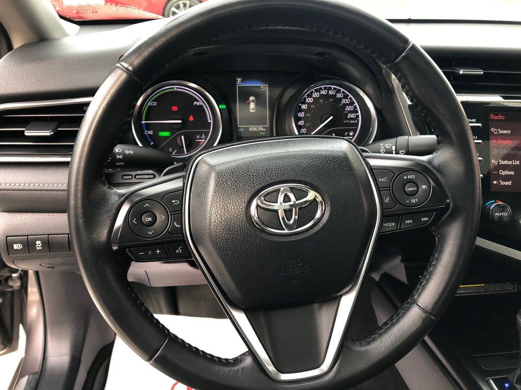 2020 Toyota Camry Hybrid LE - Reverse Camera, Push Start, Power Windows in Kentville, Nova Scotia - 10 - w1024h768px