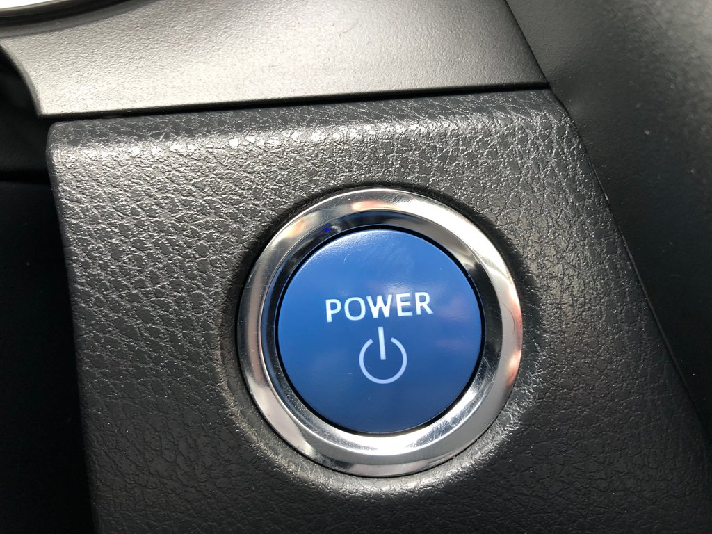 2020 Toyota Camry Hybrid LE - Reverse Camera, Push Start, Power Windows in Kentville, Nova Scotia - 12 - w1024h768px