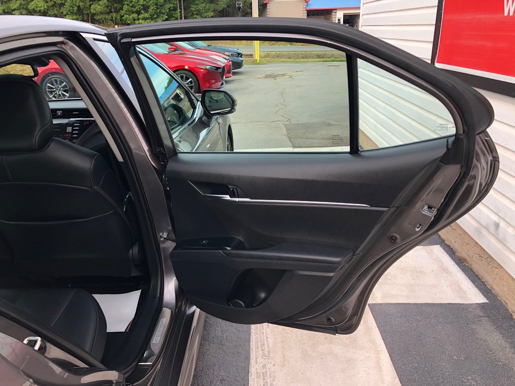2020 Toyota Camry Hybrid LE - Reverse Camera, Push Start, Power Windows in Kentville, Nova Scotia - 23 - w1024h768px