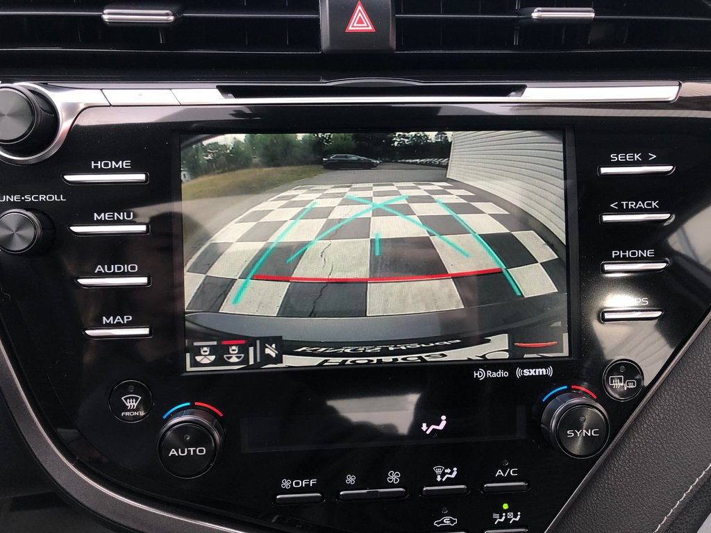 2020 Toyota Camry Hybrid LE - Reverse Camera, Push Start, Power Windows in Kentville, Nova Scotia - 14 - w1024h768px