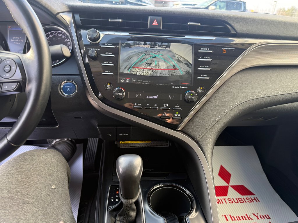 2020 Toyota Camry Hybrid SE, keyless entry, backup camera, Bluetooth in COLDBROOK, Nova Scotia - 12 - w1024h768px