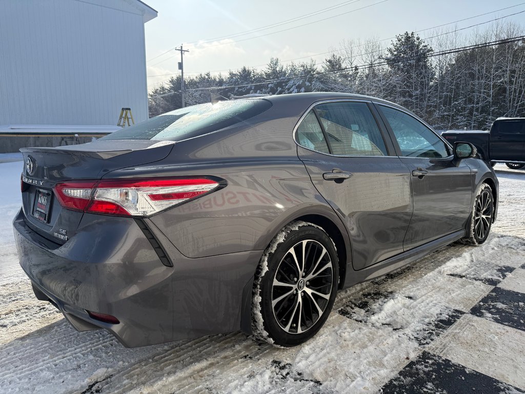 2020 Toyota Camry Hybrid SE, keyless entry, backup camera, Bluetooth in COLDBROOK, Nova Scotia - 4 - w1024h768px