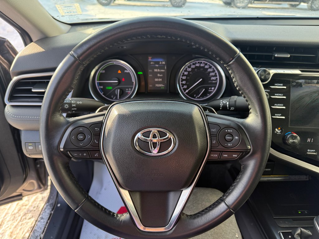2020 Toyota Camry Hybrid SE, keyless entry, backup camera, Bluetooth in COLDBROOK, Nova Scotia - 10 - w1024h768px