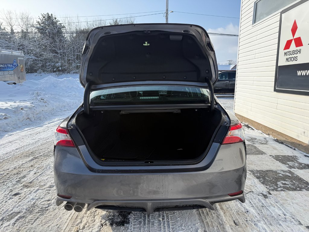 2020 Toyota Camry Hybrid SE, keyless entry, backup camera, Bluetooth in COLDBROOK, Nova Scotia - 16 - w1024h768px