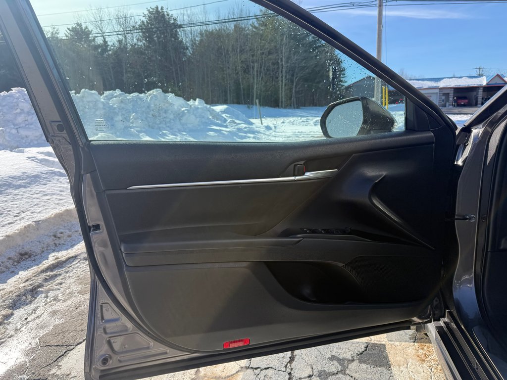 Toyota Camry Hybrid SE, keyless entry, backup camera, Bluetooth 2020 à COLDBROOK, Nouvelle-Écosse - 7 - w1024h768px