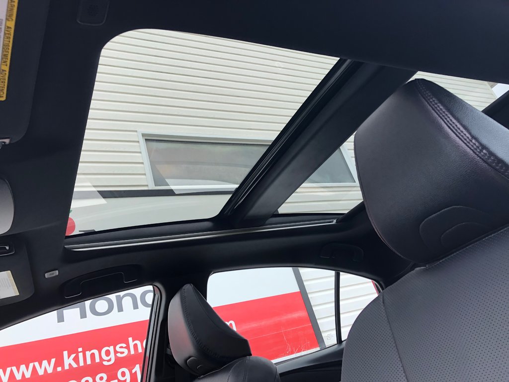2025 Toyota Camry XSE - sunroof, heated/vented seats, hands free in COLDBROOK, Nova Scotia - 21 - w1024h768px