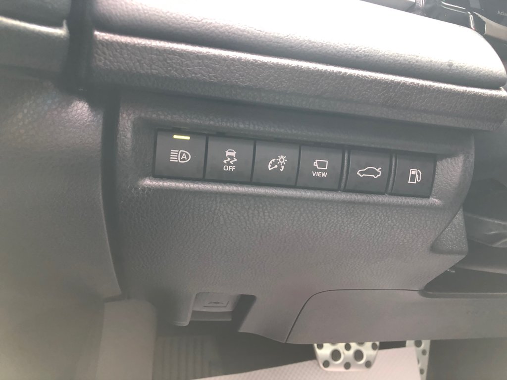 2025 Toyota Camry XSE - sunroof, heated/vented seats, hands free in COLDBROOK, Nova Scotia - 9 - w1024h768px