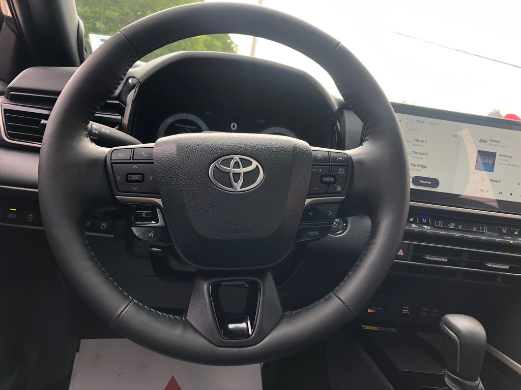 2025 Toyota Camry XSE - sunroof, heated/vented seats, hands free in COLDBROOK, Nova Scotia - 10 - w1024h768px