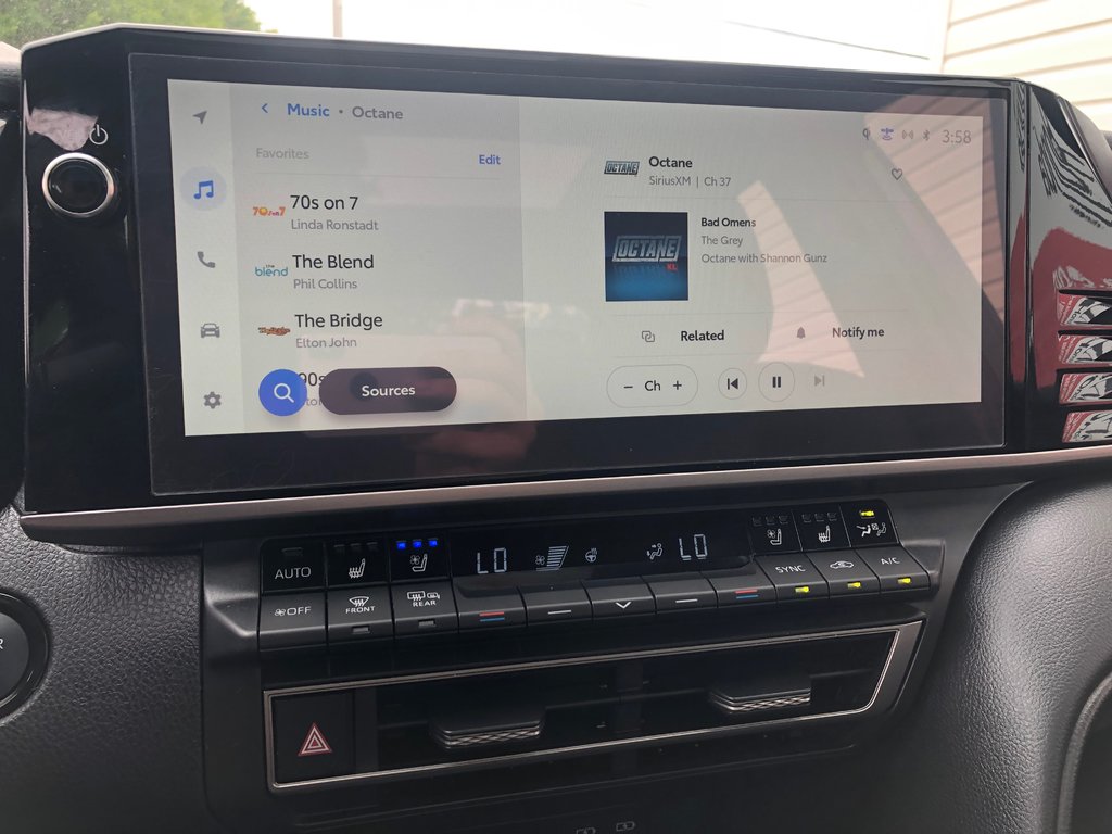 2025 Toyota Camry XSE - sunroof, heated/vented seats, hands free in COLDBROOK, Nova Scotia - 13 - w1024h768px