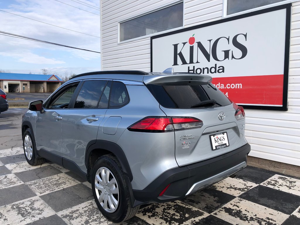 Toyota COROLLA CROSS XLE- Heated seats and steering wheel, Lane assist 2023 à Kentville, Nouvelle-Écosse - 6 - w1024h768px