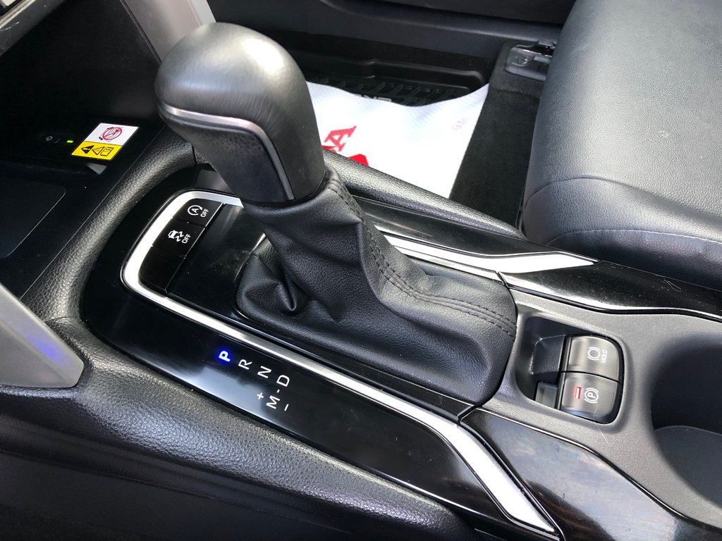 Toyota COROLLA CROSS XLE- Heated seats and steering wheel, Lane assist 2023 à Kentville, Nouvelle-Écosse - 15 - w1024h768px