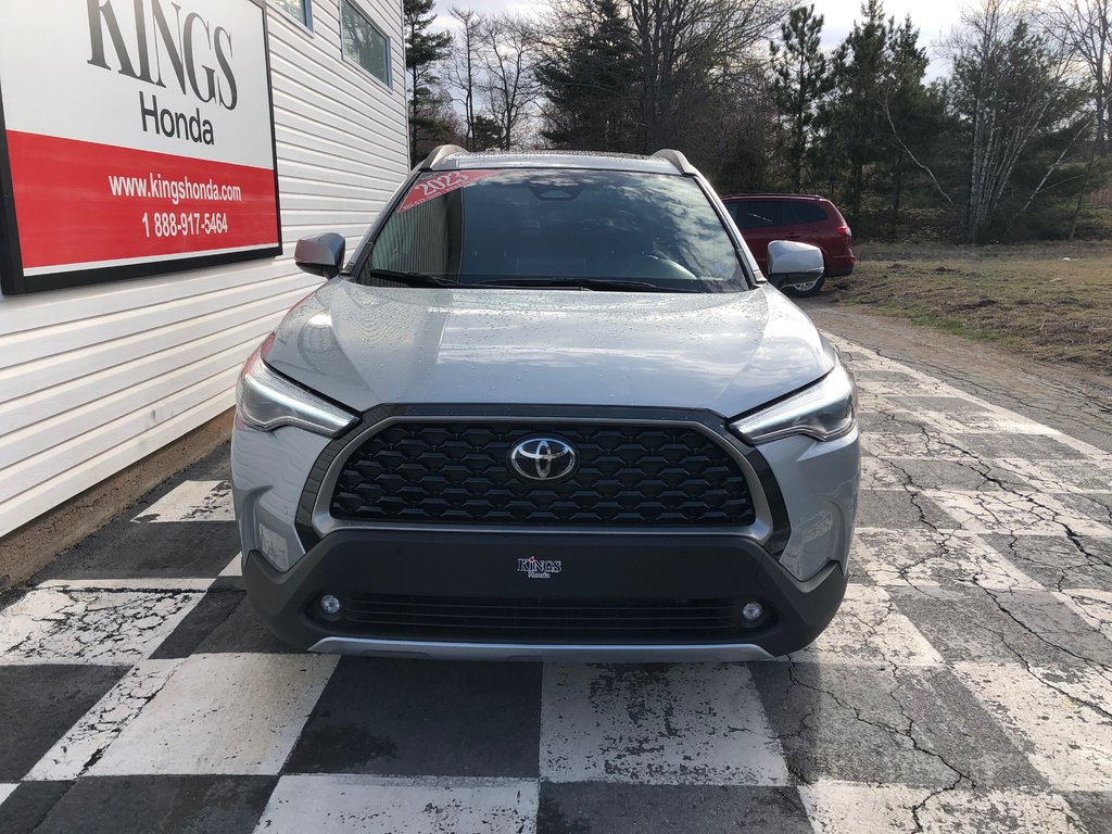 Toyota COROLLA CROSS XLE- Heated seats and steering wheel, Lane assist 2023 à Kentville, Nouvelle-Écosse - 2 - w1024h768px