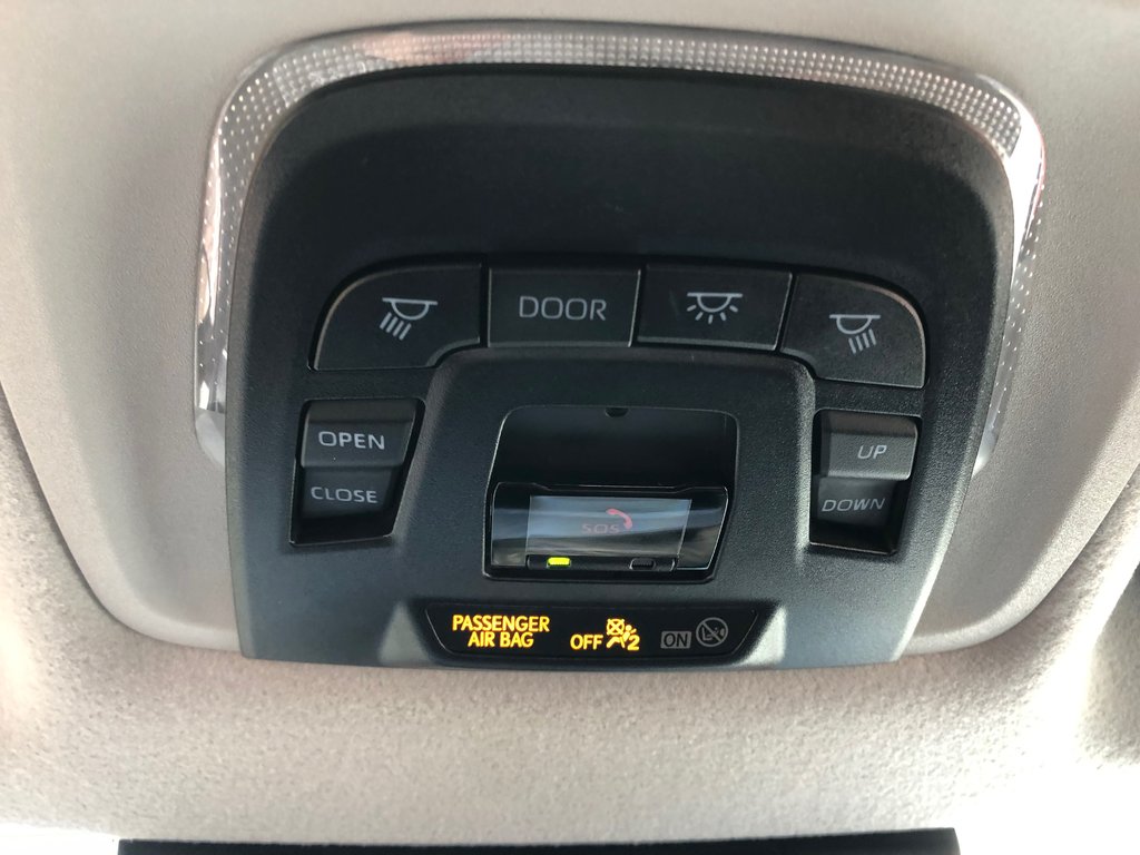 Toyota COROLLA CROSS XLE- Heated seats and steering wheel, Lane assist 2023 à Kentville, Nouvelle-Écosse - 16 - w1024h768px