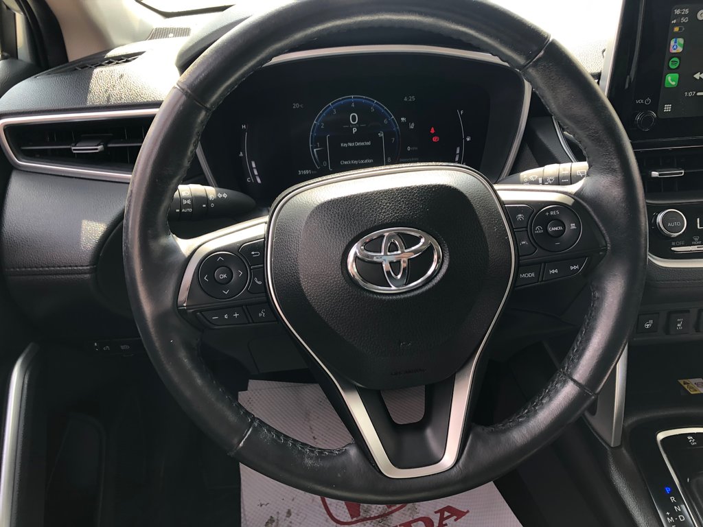 2023 Toyota COROLLA CROSS XLE - sunroof, power seats, wireless carplay, a/c in COLDBROOK, Nova Scotia - 9 - w1024h768px