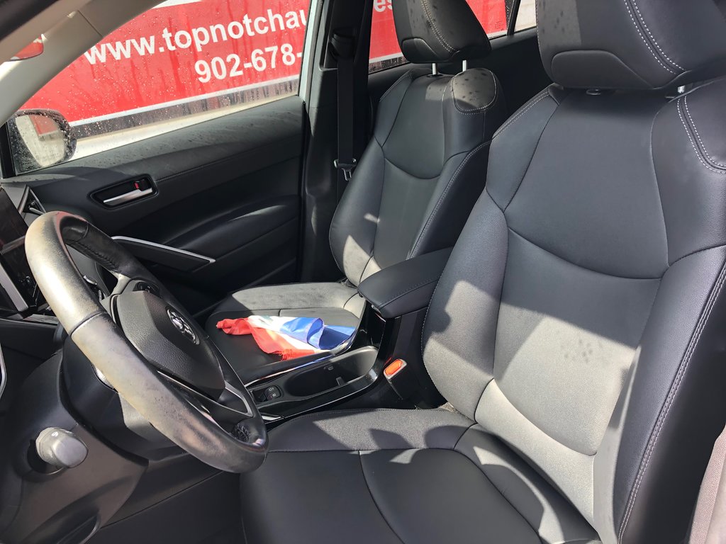 2023 Toyota COROLLA CROSS XLE - sunroof, power seats, wireless carplay, a/c in COLDBROOK, Nova Scotia - 19 - w1024h768px